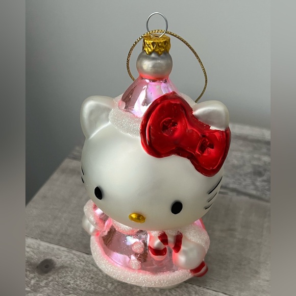 Hello Kitty Ornament - Picture 6 of 11